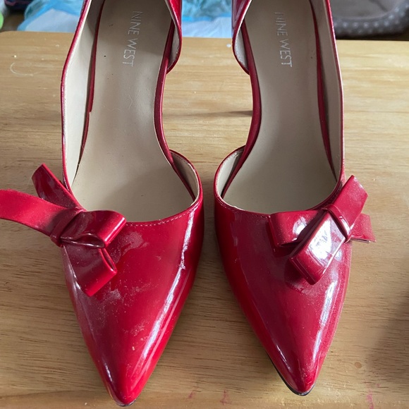 Like New Party Pumps! - Picture 1 of 2